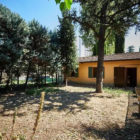 Carlotta Fiera Apartment Bologna