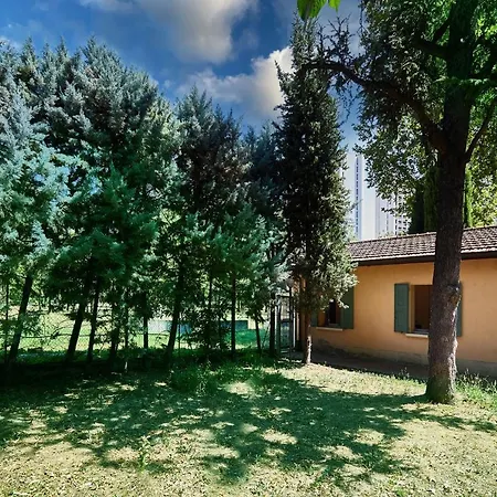 Carlotta Fiera Apartment *